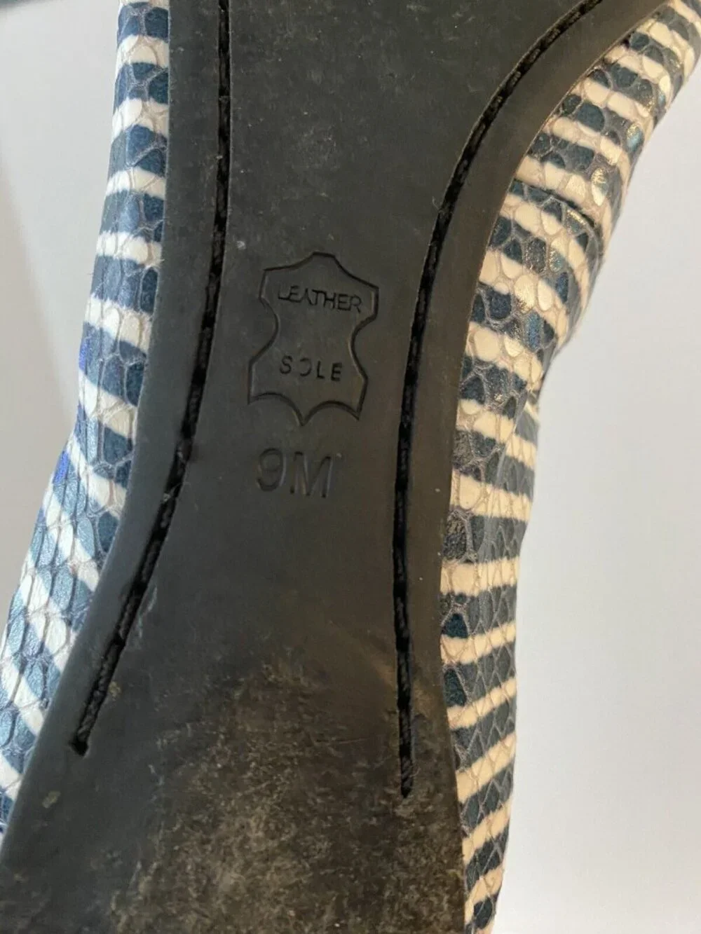 TORY BURCH leather navy blue & Caroline white stripe ballet flat, 9
